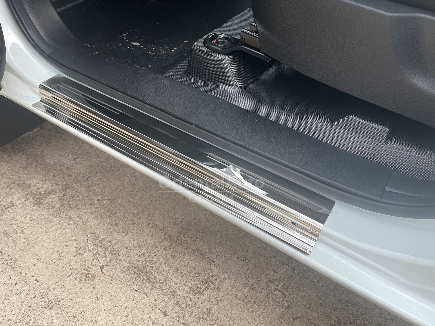 Silver Door Sill Protector for Mazda BT-50 BT50 Dual Cab 2020-Onwards Stainless Steel Scuff Plates Door Sills Protector