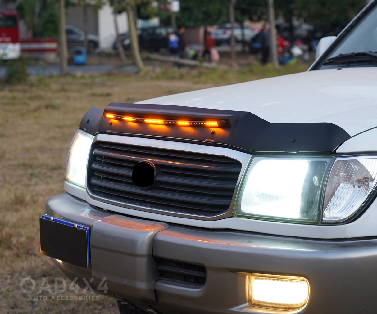 Bonnet Protector with LED Lights for Toyota Land Cruiser 100 1998-2007