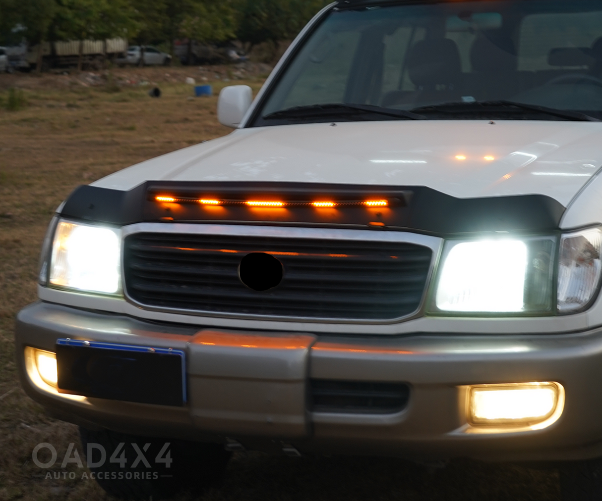 Bonnet Protector with LED Lights for Toyota Land Cruiser 100 1998-2007