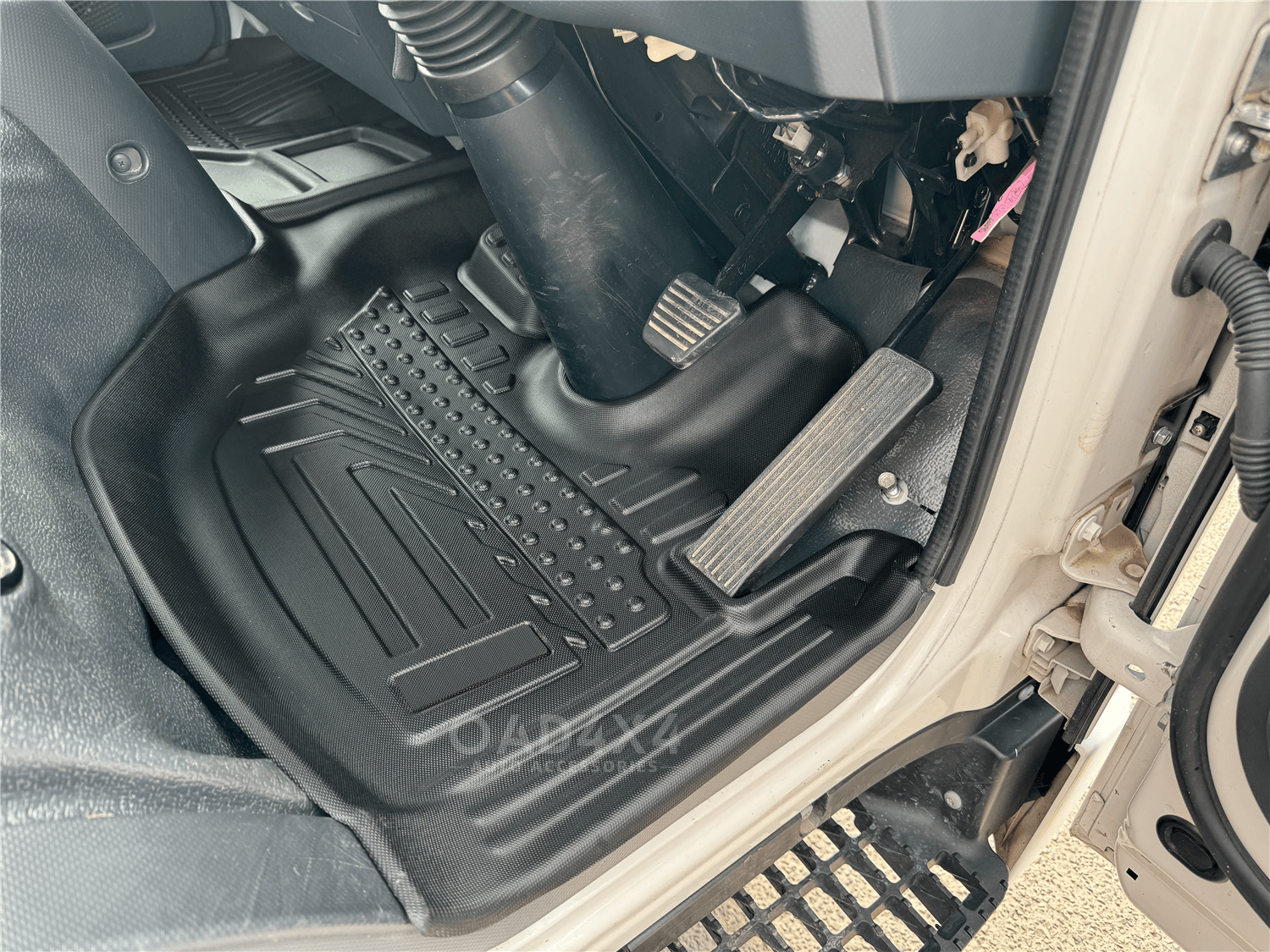 5D TPE Car Floor Mats for ISUZU N Series Auto Transmission 2018-Onwards
