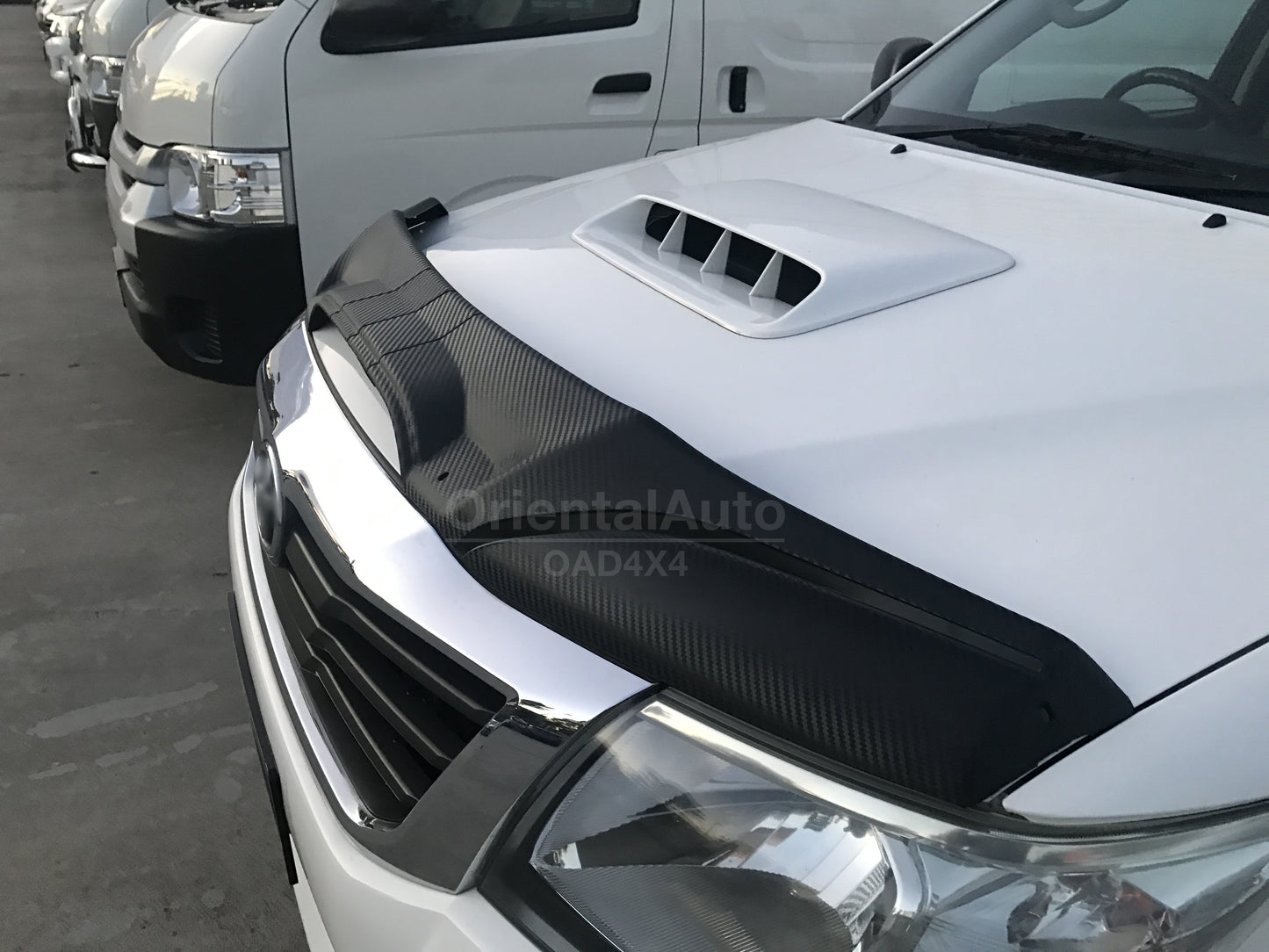 Injection Modeling Bonnet Protector & Luxury Weathershield for Toyota Hilux Extra Cab 2011-2015 4pcs Weather Shields Window Visor Hood Protector Bonnet Guard