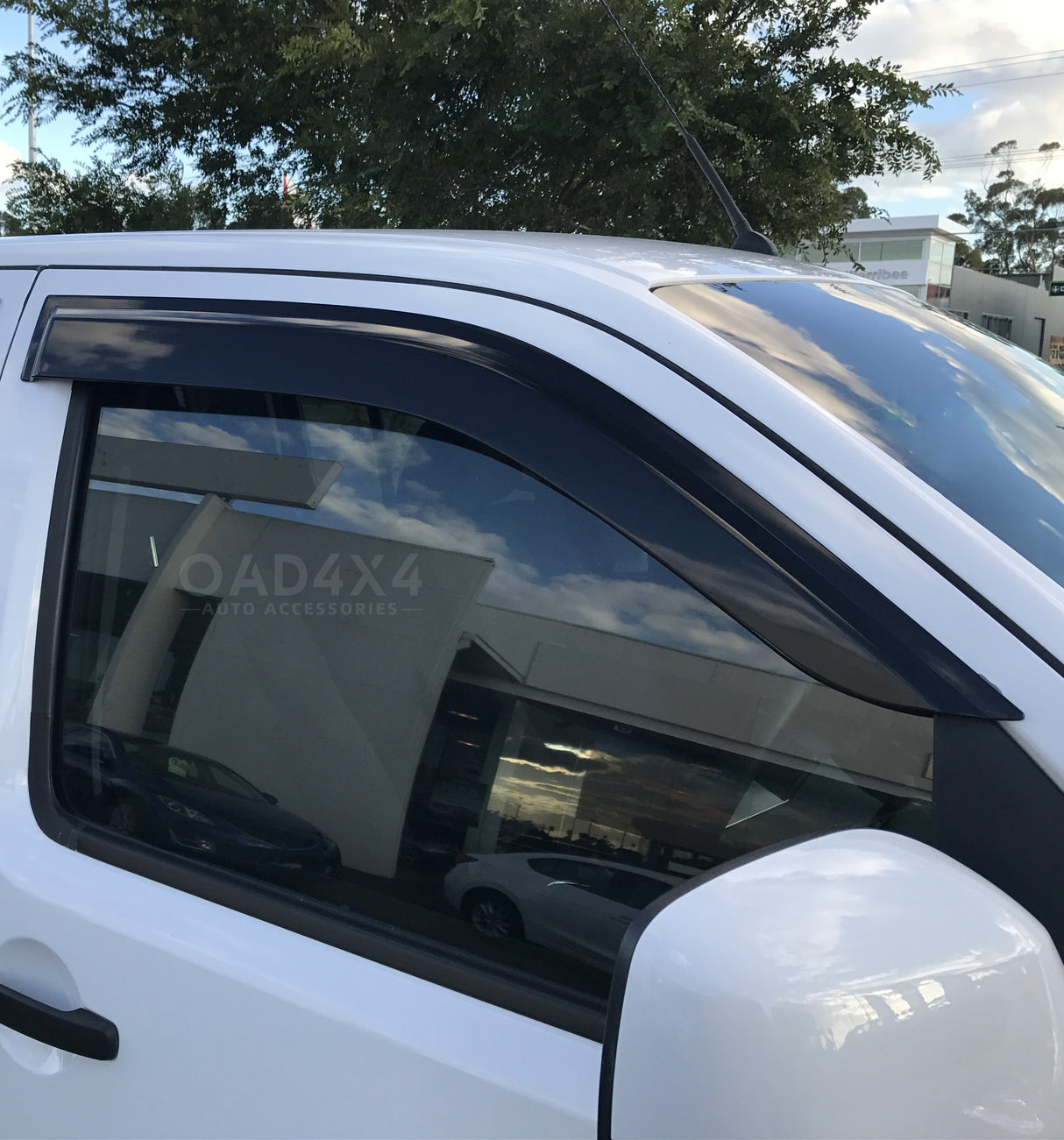 Bonnet Protector & Weathershields for Nissan Navara D40 Extra Cab 2005-2010 Spanish Model 2PCS