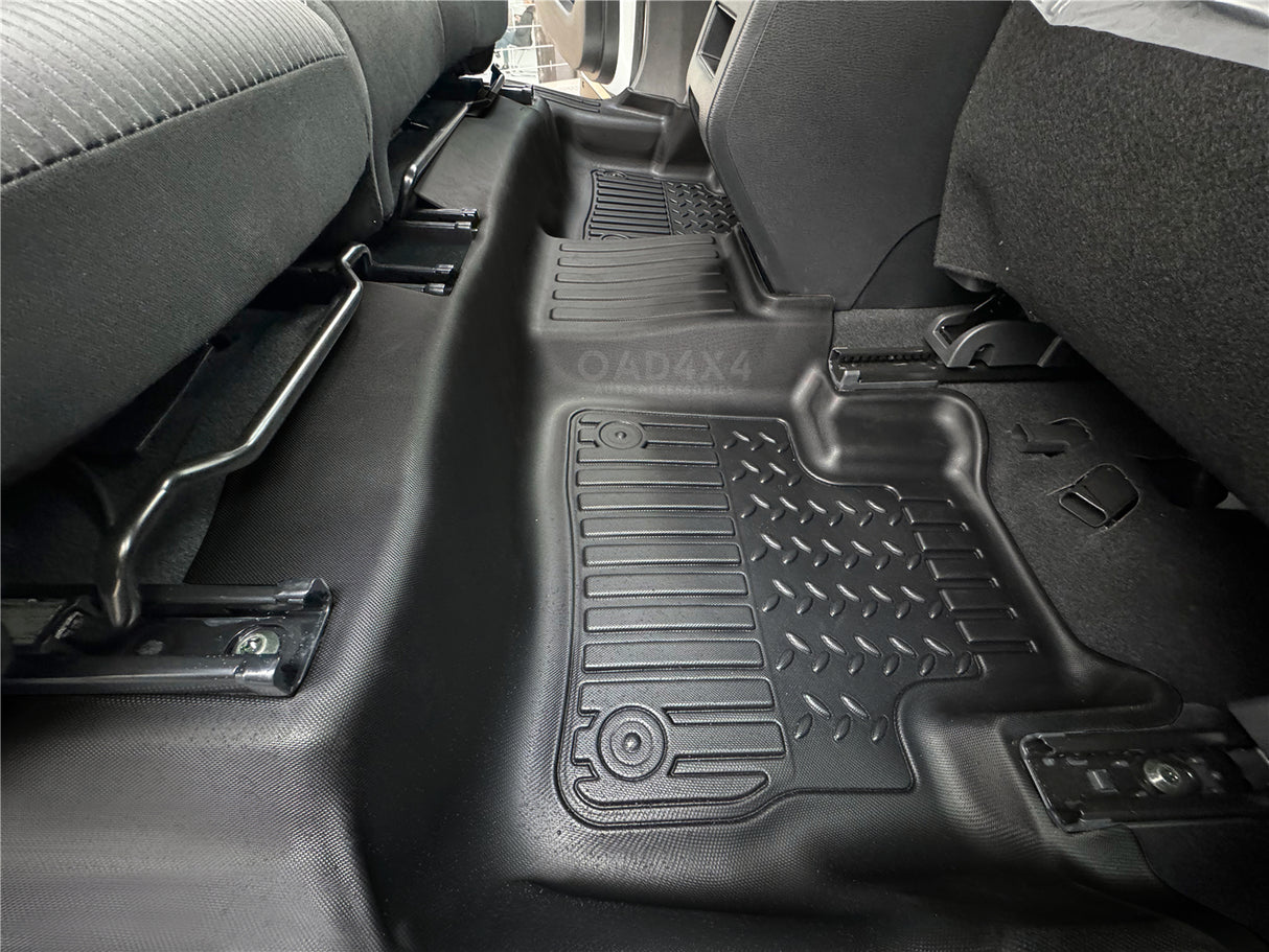 7D TPE Car Floor Mats for Mitsubishi Outlander 7 Seats Petrol 2021-Onwards
