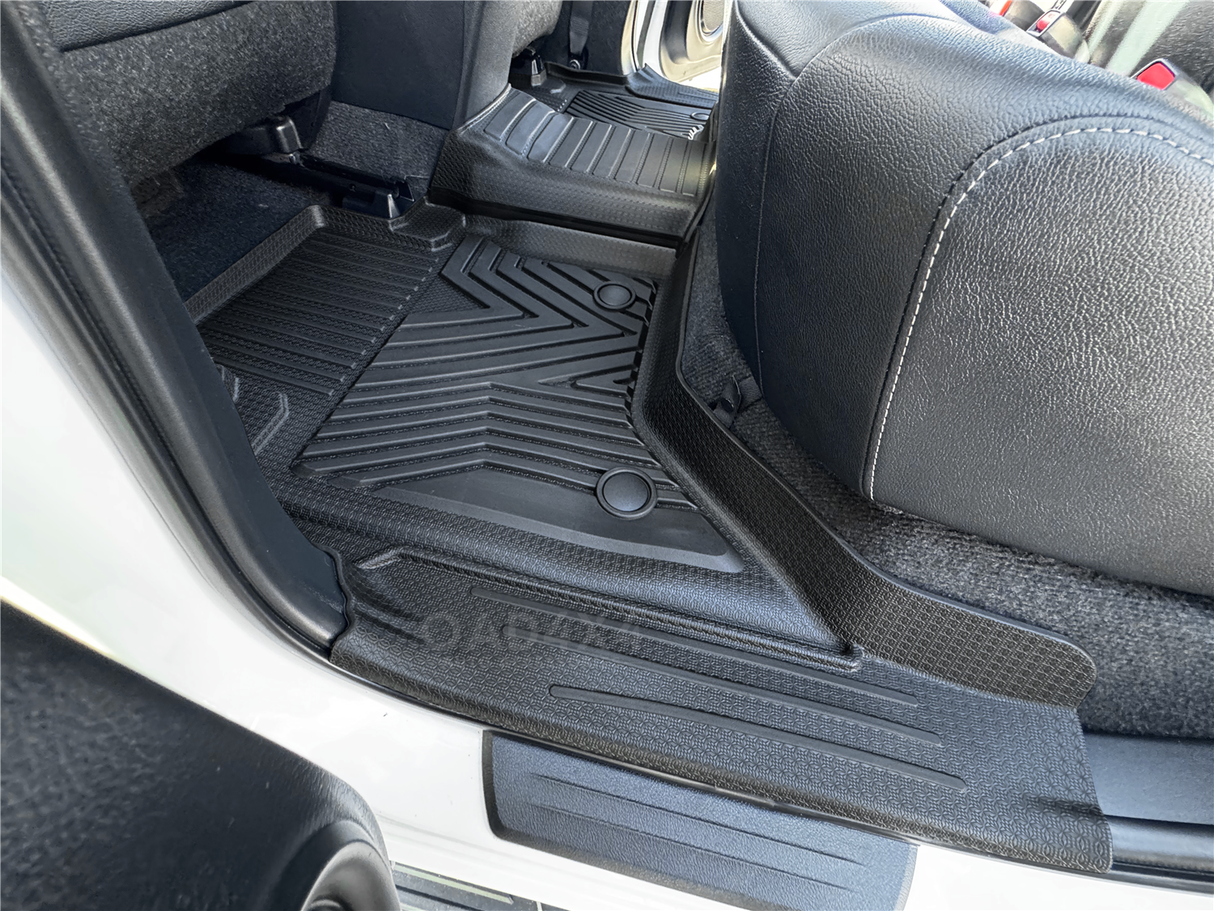 Injection 5D TPE Car Floor Mats for Toyota Hilux Auto Transmission Dual Cab 2015-Onwards