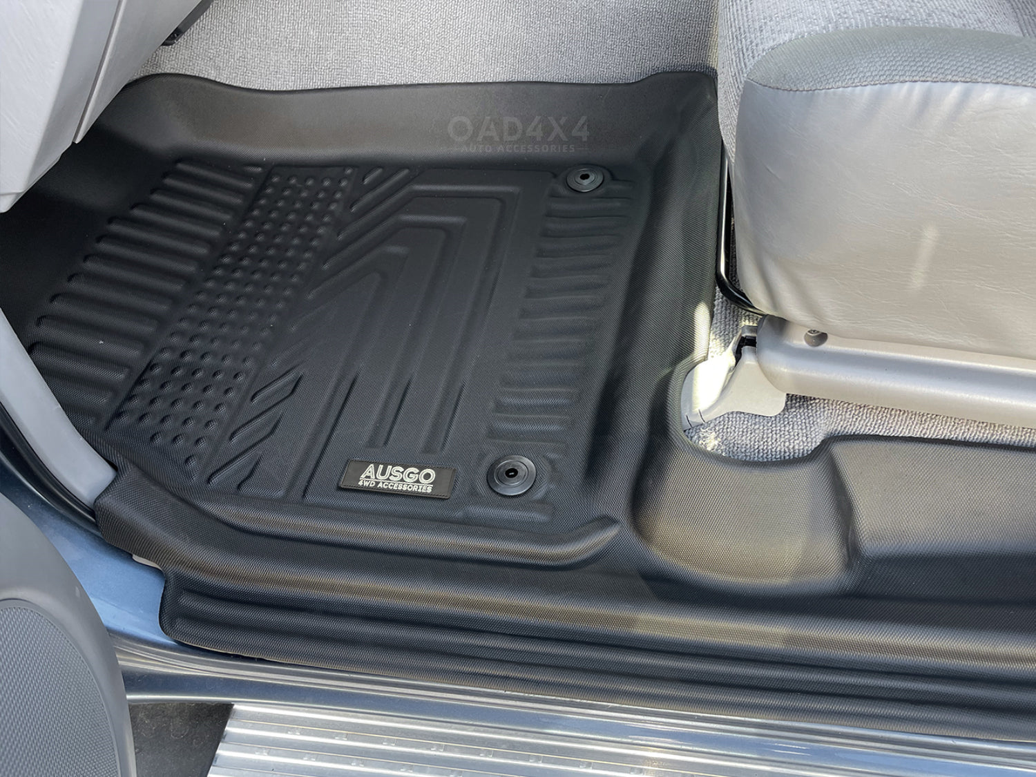 5D TPE Car Floor Mats for Toyota Land Cruiser 100 / 105 1998-2007