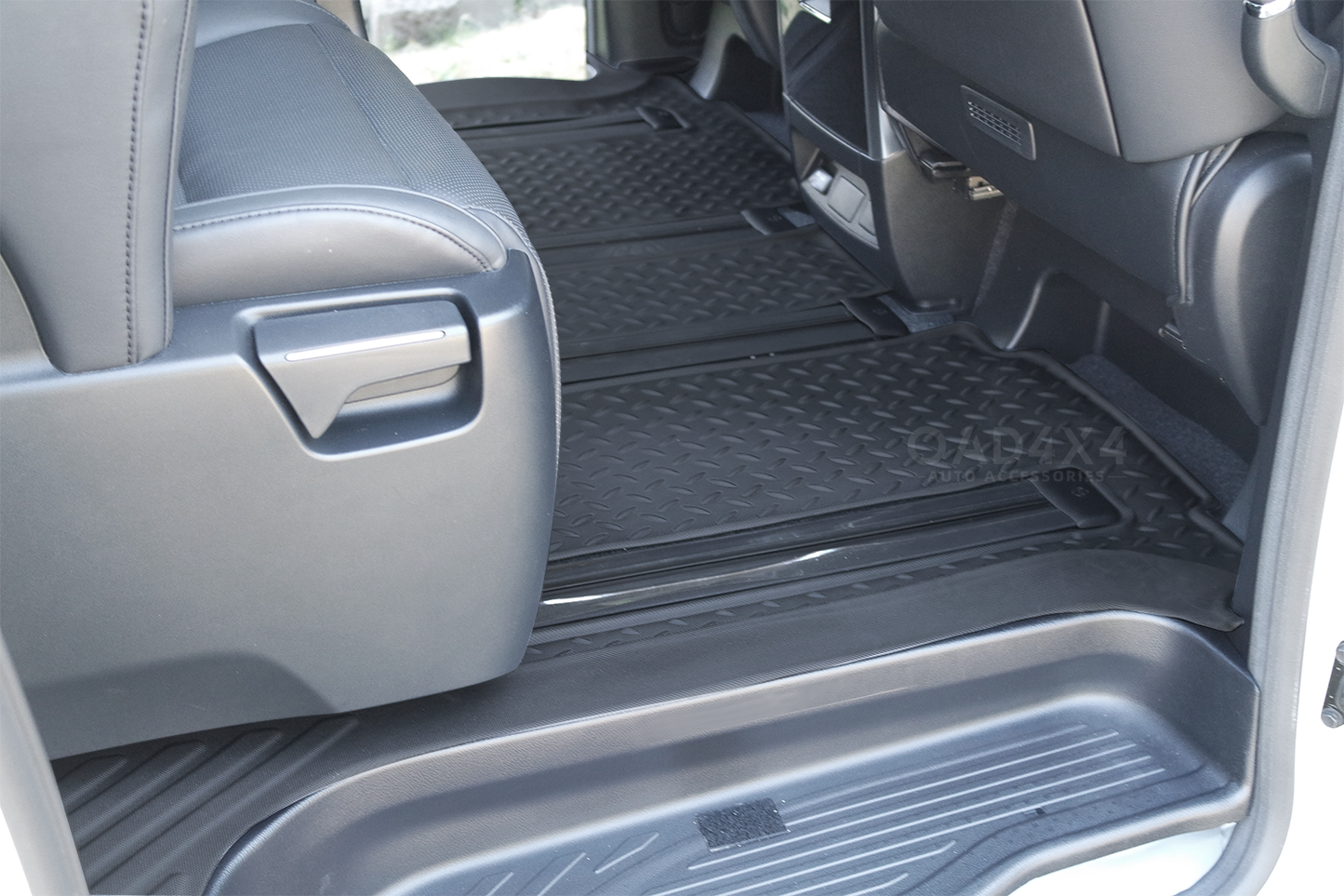 Whole set Car Mats for Toyota Vellfire 2015-2024 Tailored TPE 5D Door Sill Covered Floor Mat Liner