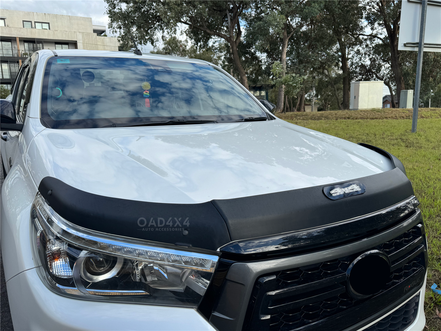 Injection Modeling Exclusive Bonnet Protector for Toyota Hilux 2015-2020 Hood Protector Bonnet Guard