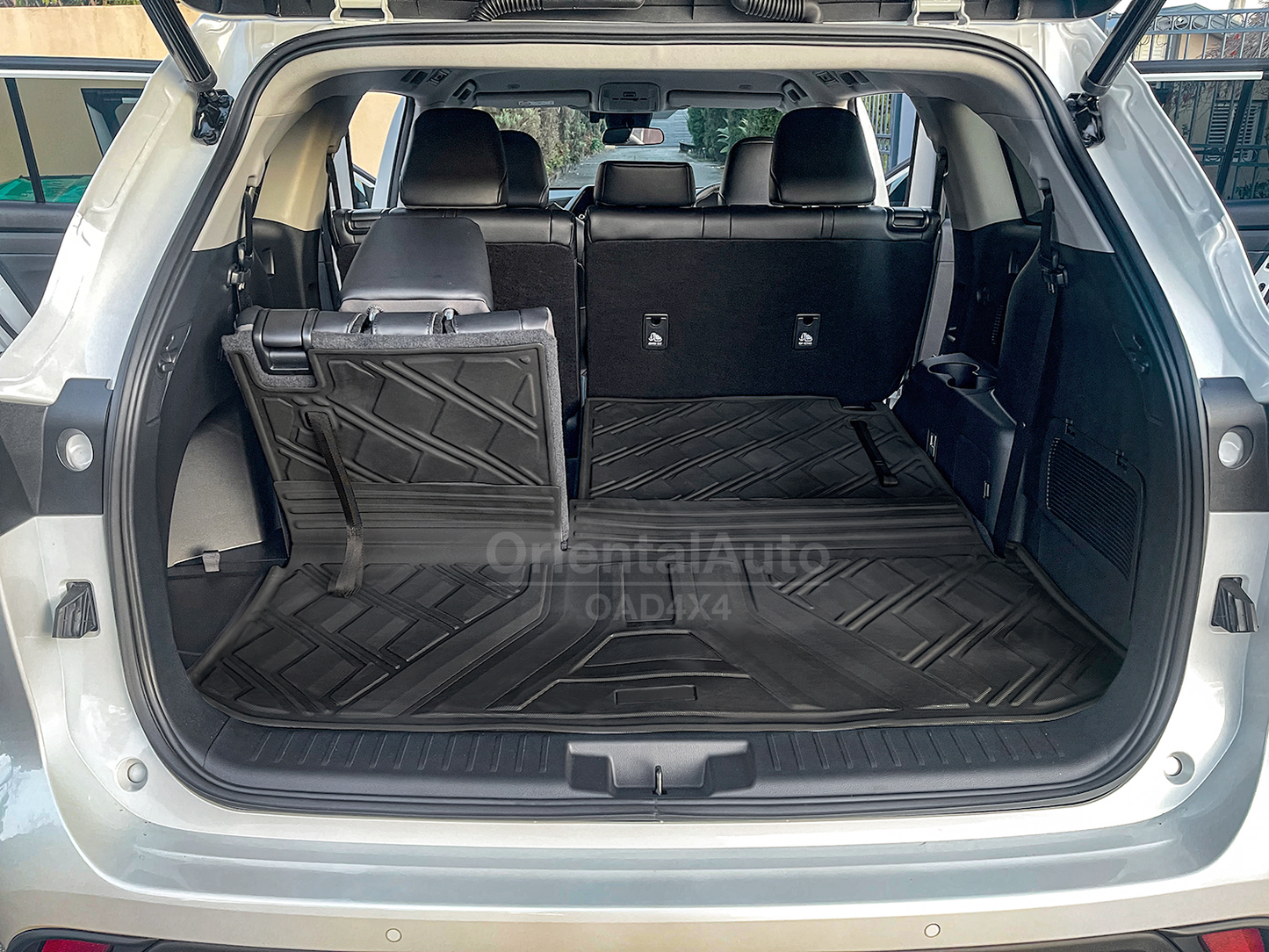 3 Rows 5D Floor Mats & 3D Cargo Mat for Toyota Kluger Grande 2021-Onwards Door Sills Covered Upper Detachable Carpet Car mats + Boot Mat