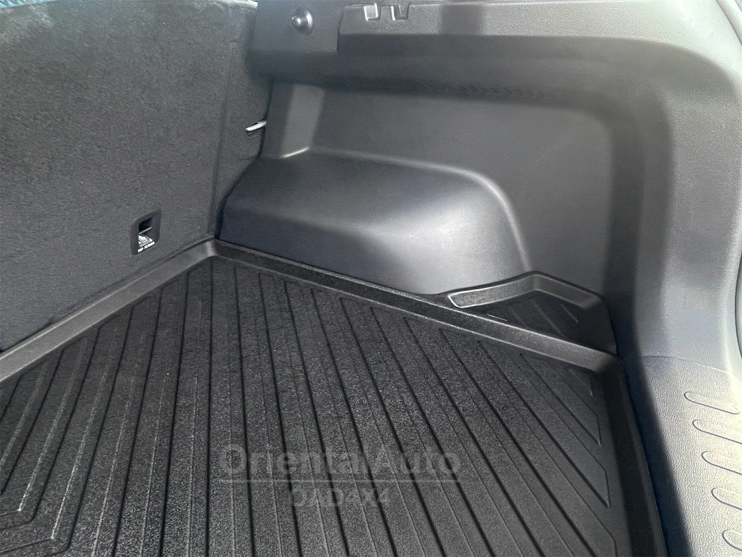 Injection Stainless Weathershields & 3D TPE Cargo Mat For Haval Jolion Petrol 2021-Onwards Weather Shields Window Visor + Boot Mat Liner Trunk Mat