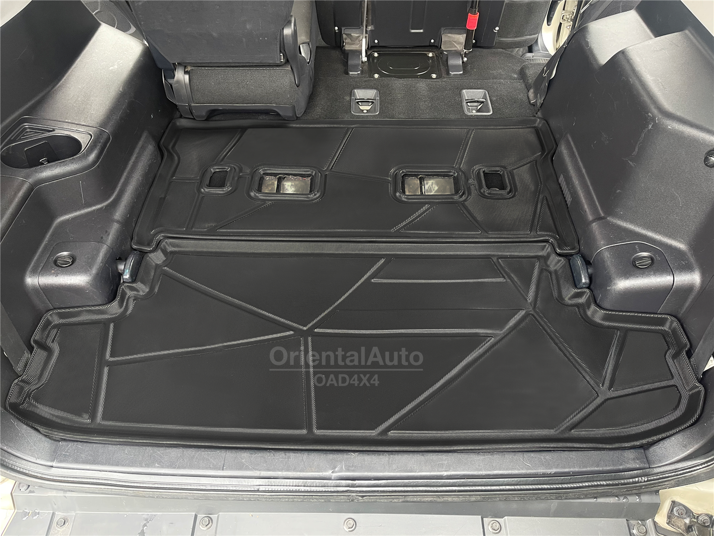 3D TPE Cargo Mat for Mitsubishi Pajero 2000-Onwards Boot Mat Boot Liner Trunk Mat