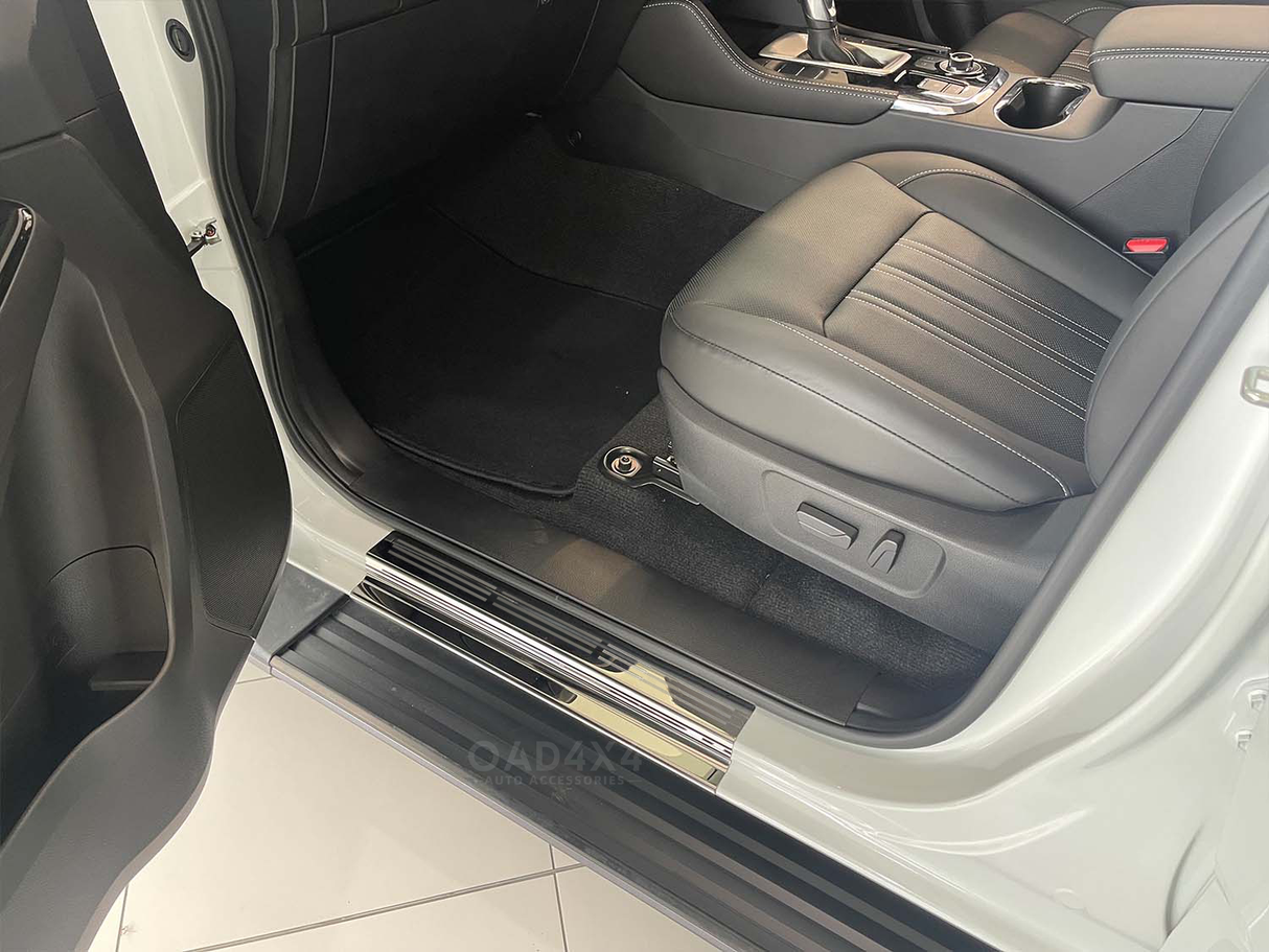 Injection Floor Mats & Door Sill Protector for ISUZU MU-X 2021-Onwards