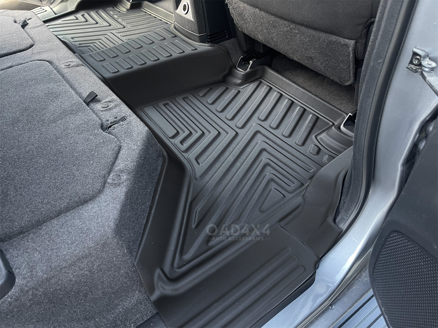 Floor Mats for Holden Colorado RG Dual Cab 2012-Onwards Tailored TPE 5D Door Sill Covered Car Floor Mat Liner