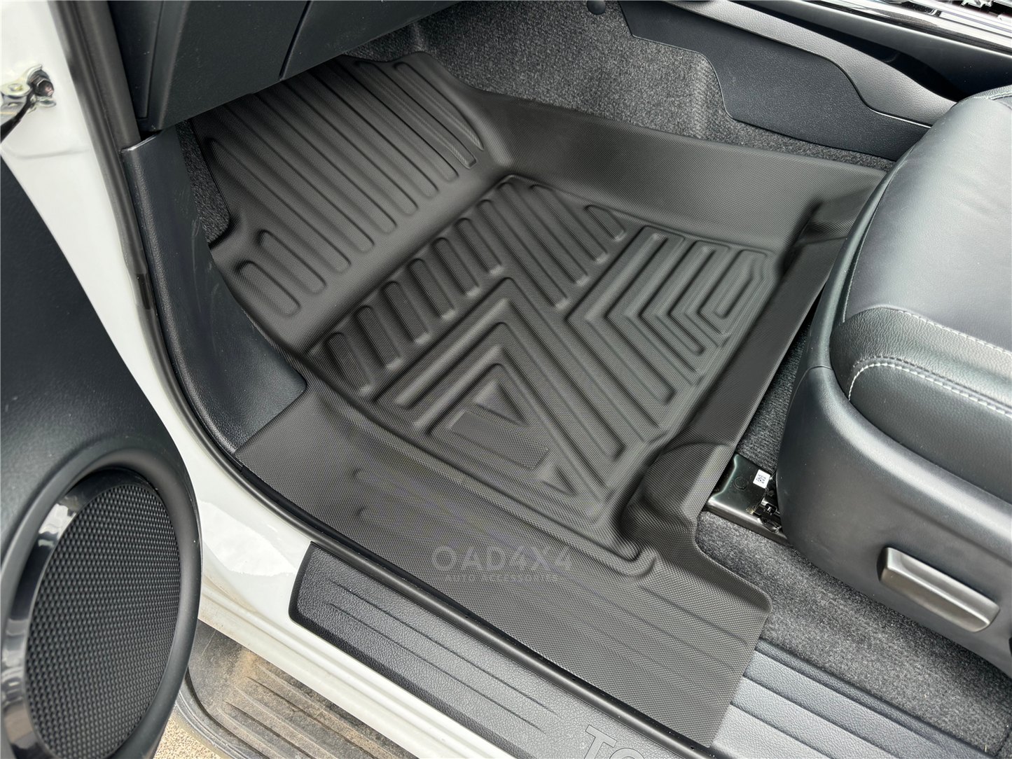 5D TPE Floor Mats For Toyota Fortuner 2015-Onwards Tailored Door Sill Covered Floor Mat Liner