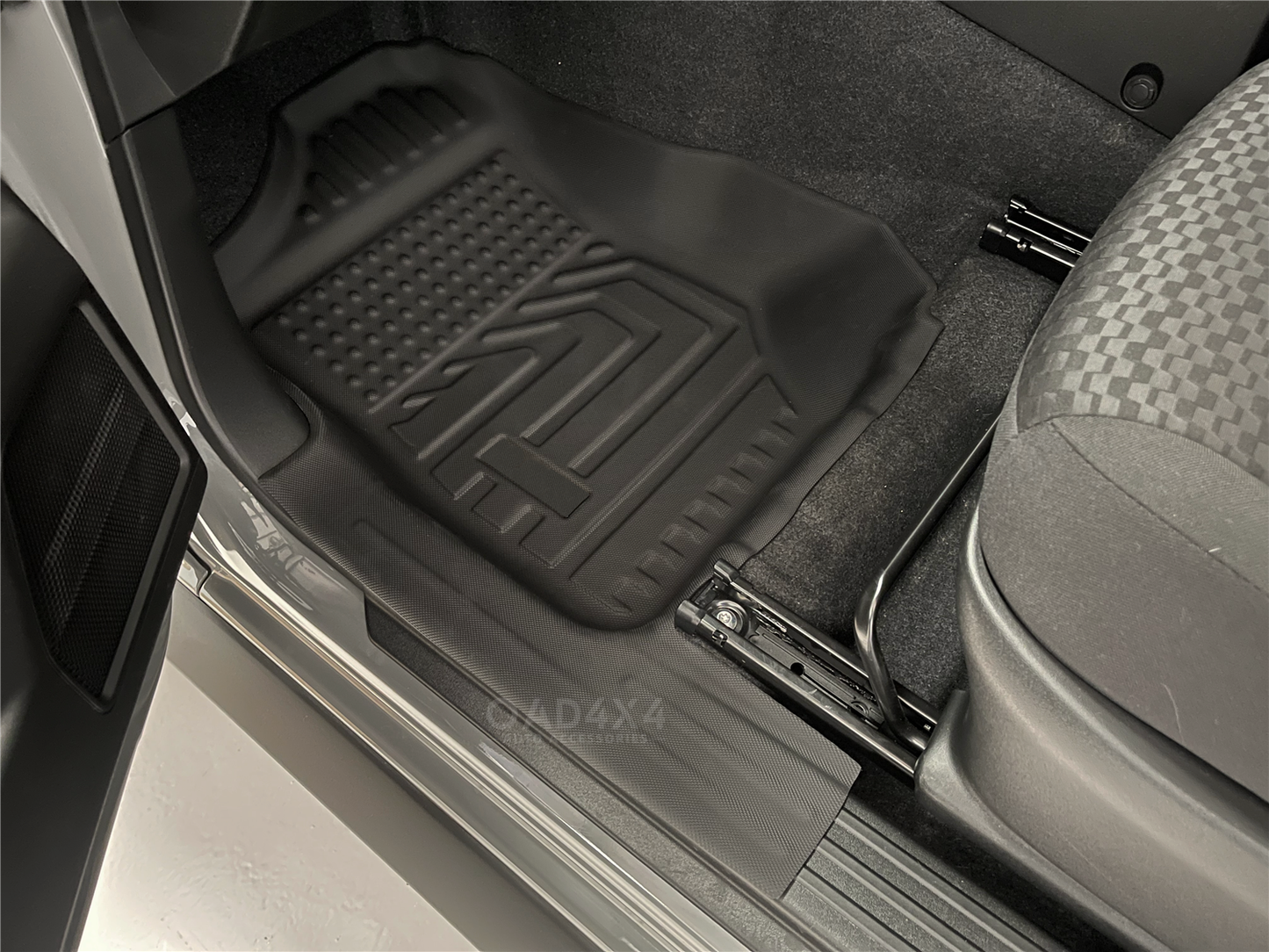 2 Rows 5D TPE Floor Mats & Cargo Mat for Suzuki Jimny 3 Doors Manual Transmission 2018-Onwards Door Sill Covered Car Mats + Boot Mat Liner