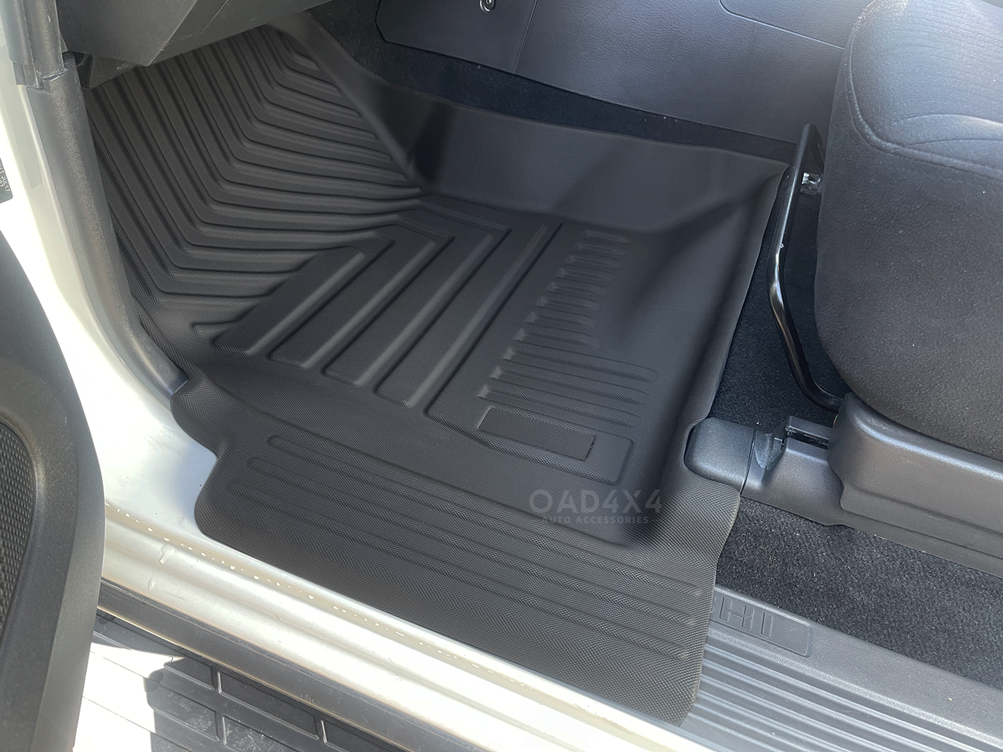 5D TPE Floor Mats for Mitsubishi Pajero 2000-Onwards Tailored Door Sill Covered Car Floor Mat Liner Car Mats