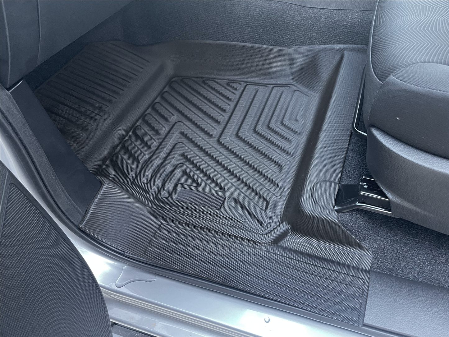 5D TPE Floor Mats fit ISUZU D-MAX Dual Cab 2020-Onwards Tailored Door Sill Covered Floor Liner Car Mats for DMAX
