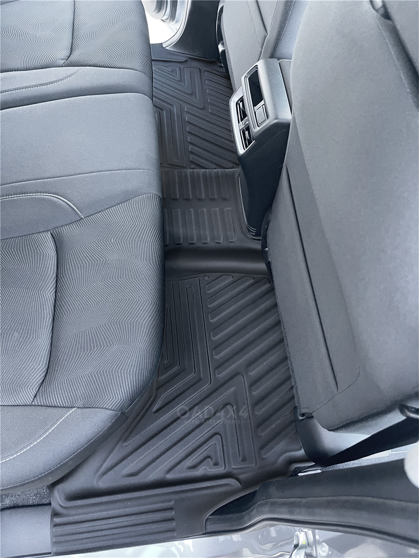 5D TPE Floor Mats & Door Sills Protector fit ISUZU D-MAX DMAX Dual Cab 2020-Onwards Tailored TPE 5D Door Sill Covered Floor Mat Liner + Stainless Steel Scuff Plates