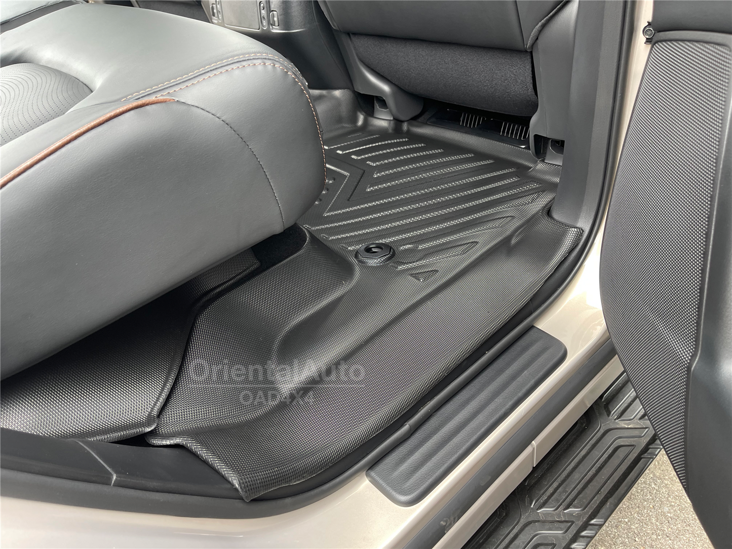 3ROWS 5D TPE Floor Mats for Nissan Patrol Y62 2012-Onwards Tailored Door Sill Covered Car Floor Mat Liner
