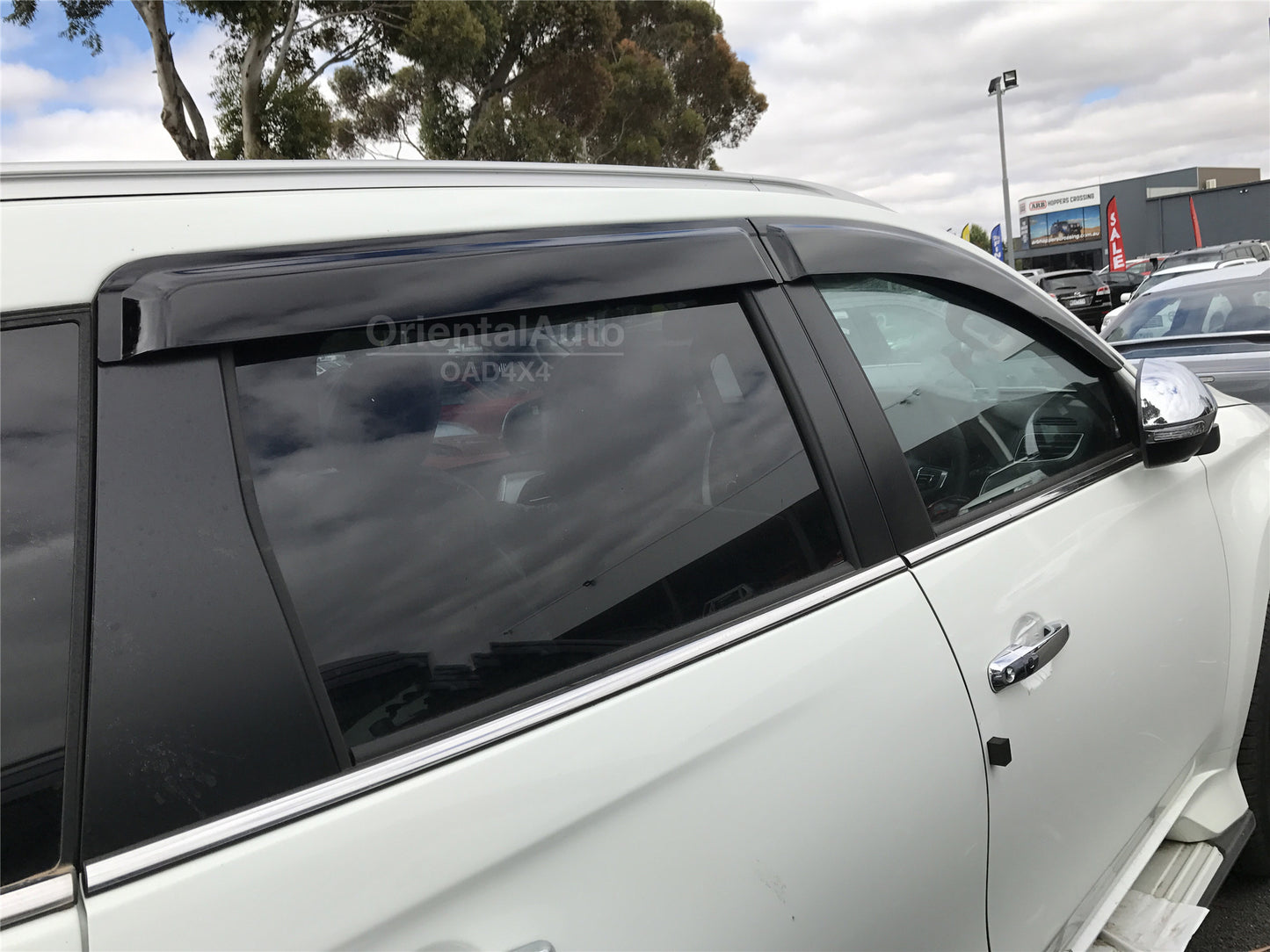 Injection Weathershields Weather Shields Window Visor For Mitsubishi Pajero Sport QE QF Series 2015-Onwards