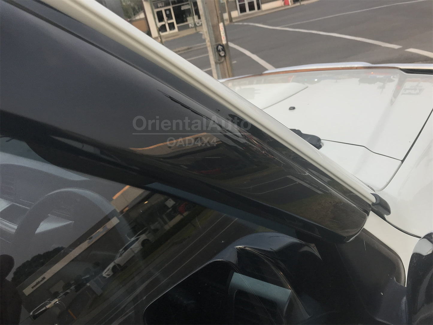Luxury 2pcs Weathershields Weather Shields Window Visor For Nissan Patrol GU Y61 1998-2016