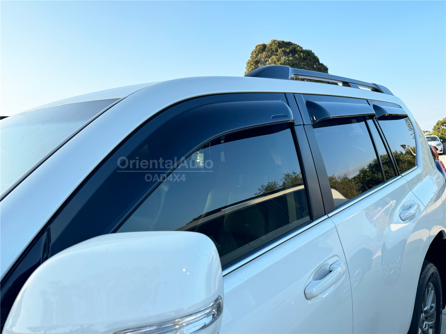 Injection Bonnet Protector & Widened Luxury 6pcs Weathershield for Toyota Land Cruiser Prado 150 2018-Onwards Weather Shields Window Visor + Hood Protector Bonnet Guard