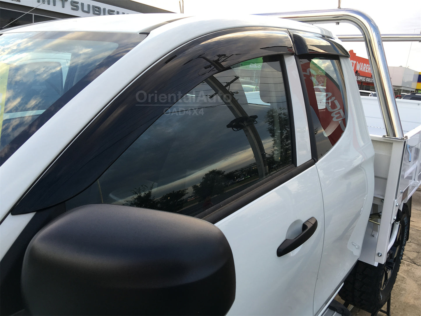 Injection 4pcs Weathershields Weather Shields Window Visor For Mitsubishi Triton Extra Cab 2015-2024