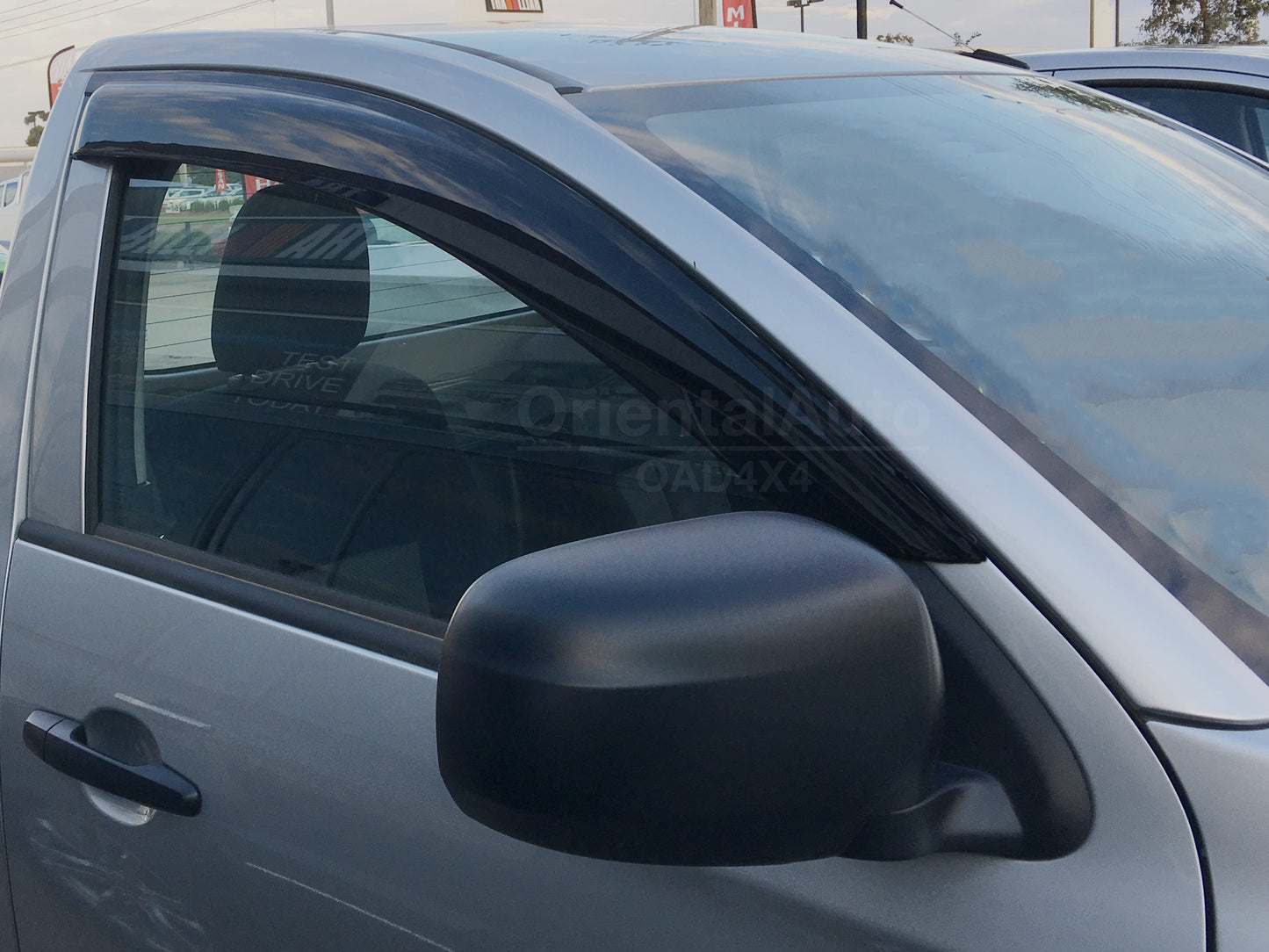 Injection Modeling Bonnet Protector & Injection Weathershield for Mitsubishi Triton MQ Single Cab 2015-2018 Weather Shields Window Visor + Hood Protector Bonnet Guard