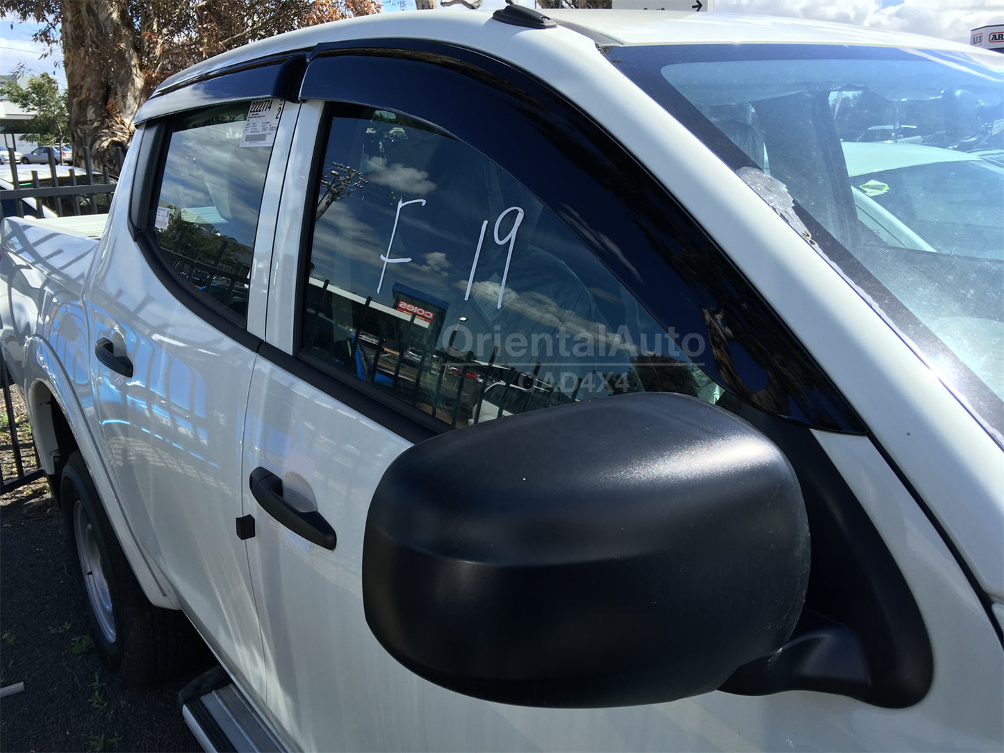 Injection Bonnet Protector & Weathershields for Mitsubishi Triton MQ Dual Cab 2015-2018 Weather Shields Window Visor + Hood Protector Bonnet Guard