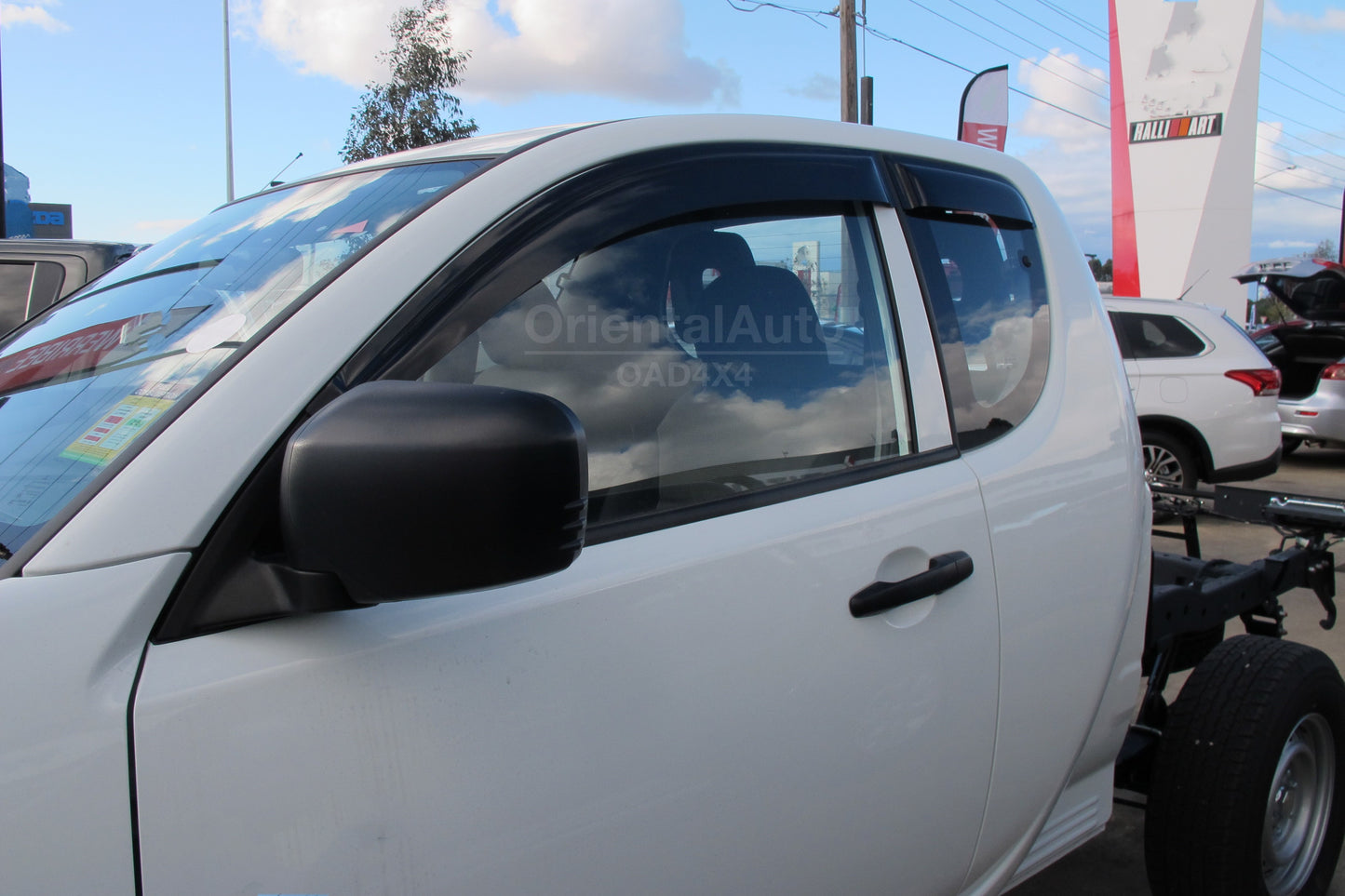 Injection Bonnet Protector & Premium 4pcs Weathershield for Mitsubishi Triton Extra Cab 2006-2015 Weather Shields Window Visor + Hood Protector Bonnet Guard