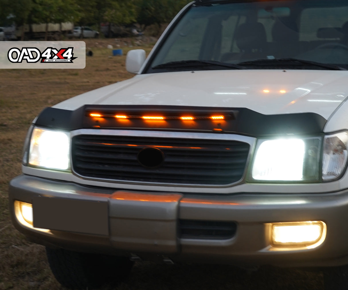 Bonnet Protector with LED Lights for Toyota LandCruiser 100 Series 1998-2007
