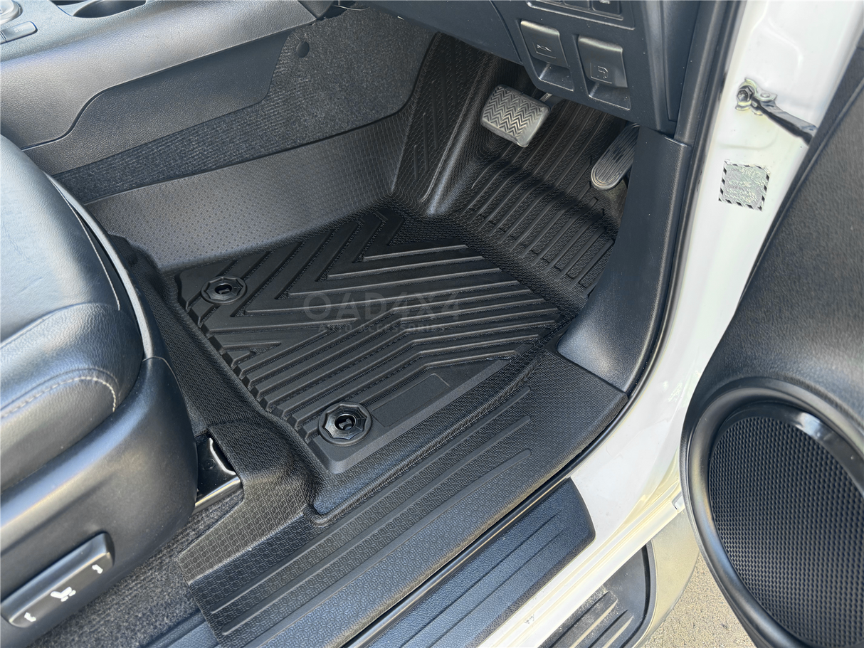 Floor Mats & Door Sill Protector for Toyota Hilux Auto Transmission Dual Cab 2015-Onwards